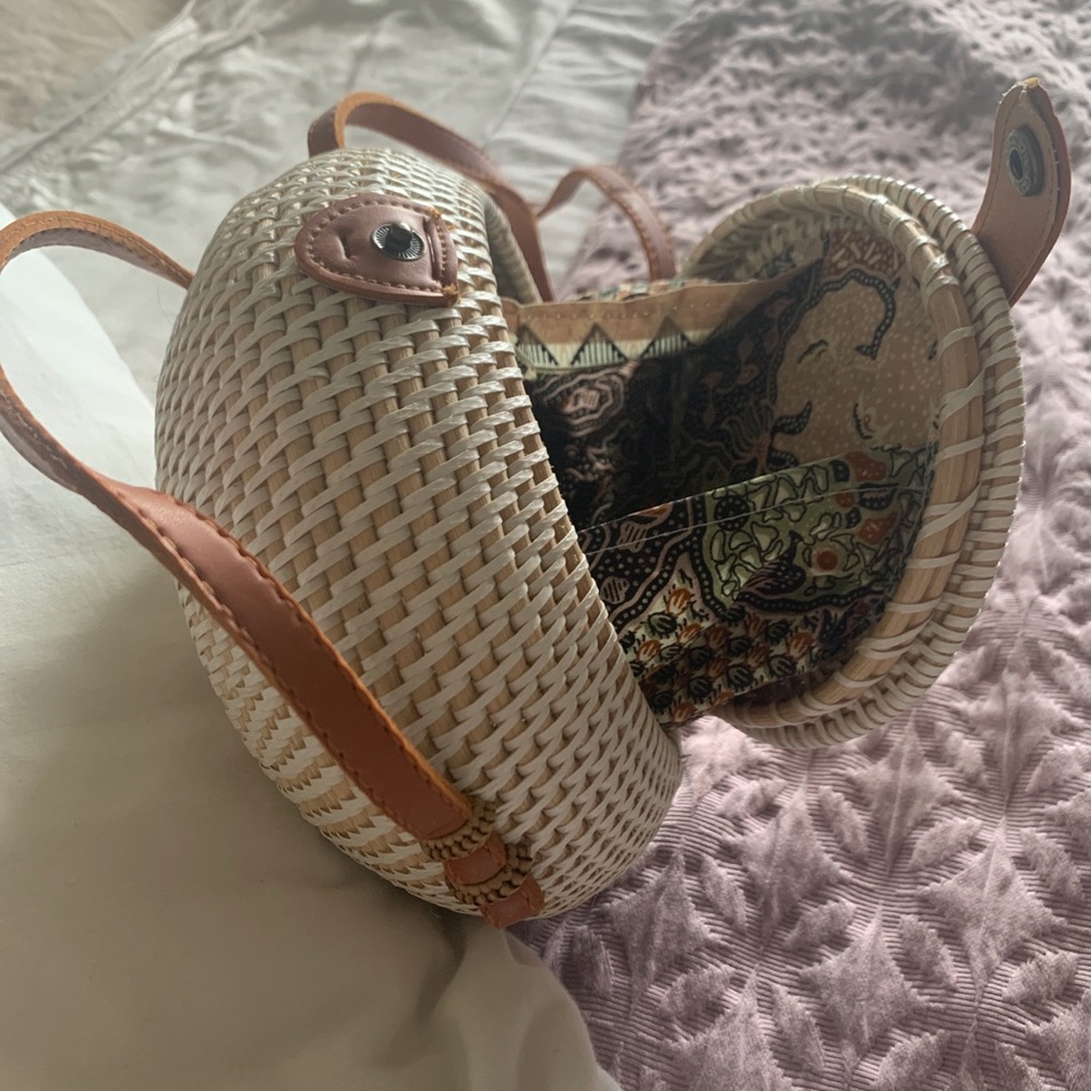 Round Rattan Bag - Picture 2 of 2